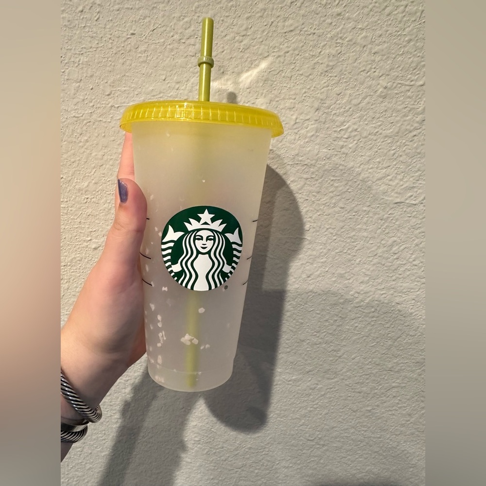 Starbucks Tumbler 🩷